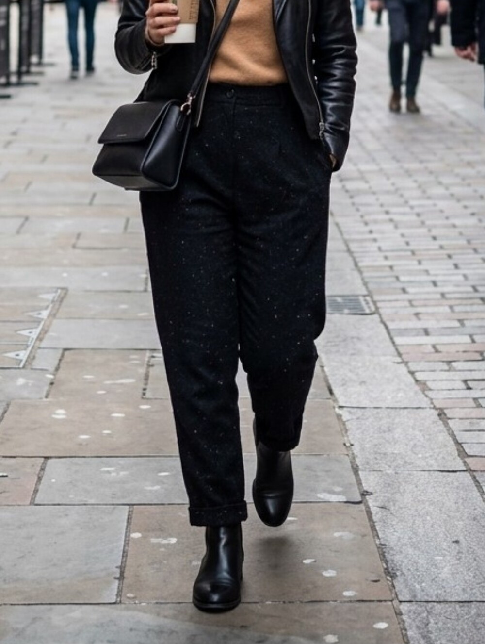 100% Wool Pleated Trousers Black 12 Short Vintage Sag Harbor